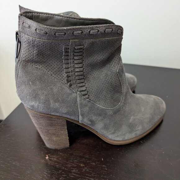 Vince Camuto bootie - Picture 1 of 4